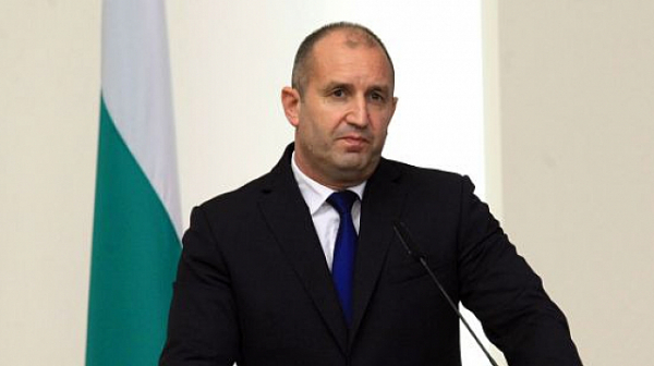 Президентът Радев посреща 71 почетни консули на България