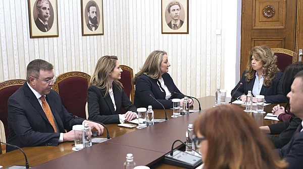 Минаха консултациите на ГЕРБ-СДС с президента Илияна Йотова