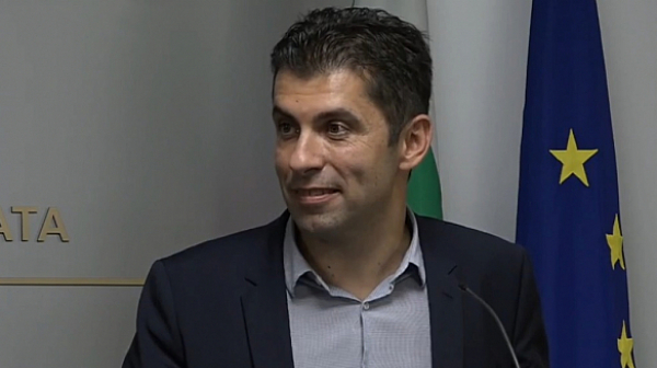 Премиерът препотвърди: По-високи заплати в МВР, но само след реформи