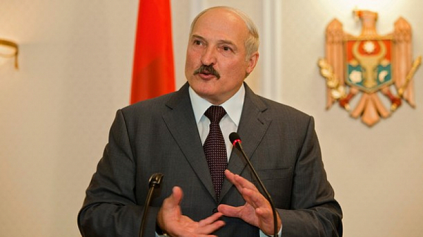 Санкциите срещу Лукашенко продължават още година