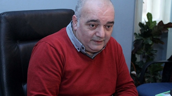 Арман Бабикян за орязаните болнични: Предлагам още мерки на Парламента