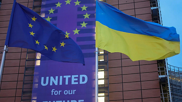 „Възстановителен“ или „преходен“ заем? ЕС работи по план „Б“ за Украйна