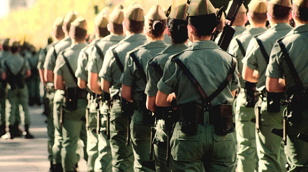 Гърция въвежда доброволна военна служба за жени от 2026 г.
