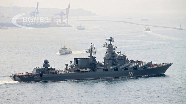 Загина капитанът на крайцера „Москва“. 10% от екипажа са спасени