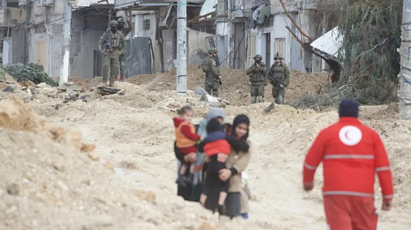 Обвиняват Израел във военни престъпления при експулсирането на палестинци