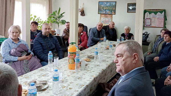 Пред кандидати на „ЛЕВИЦАТА!“ във Варна земеделски производители алармираха за съсипвани от ВЕИ-та обработваеми земи