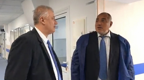 Премиерът посети обновената Клиника по изгаряния в „Пирогов“