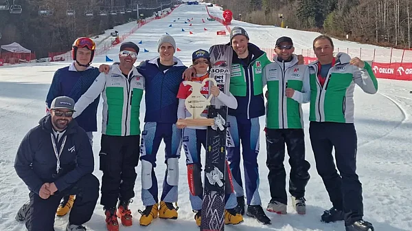 Малена Замфирова покори подиума в Полша: Бронз от Световната купа по сноуборд