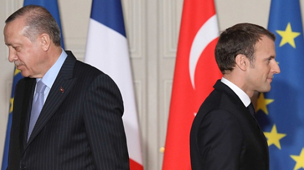Ердоган призова Макрон да ”провери собствената си мозъчна смърт”