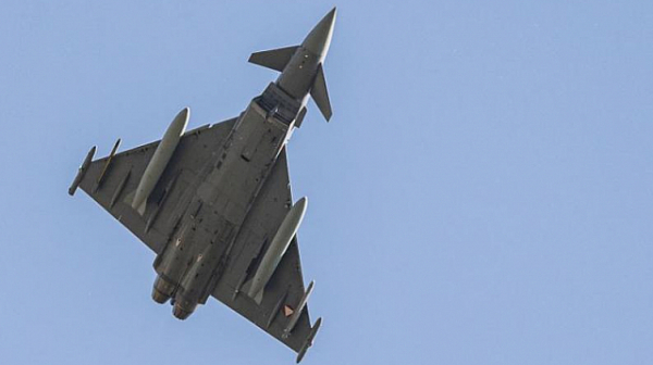 Правителството одобри закупуването на осем нови изтребителя F-16