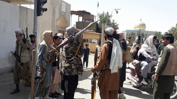 Пентагонът: Заплахата от нови атаки срещу летището в Кабул е ”голяма и реална”
