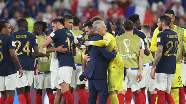 Франция победи Дания, отива на осминафиналите