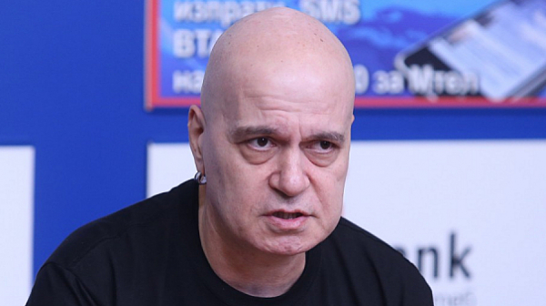 Политолог: Слави Трифонов има големи шансове за влизане в политиката