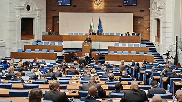 Парламентът с решение за създаване на Туристически гаранционен фонд