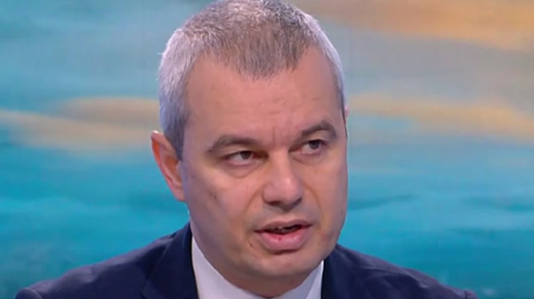 Костадинов нарече връчването на втория мандат на ПП ”мерзка агония”