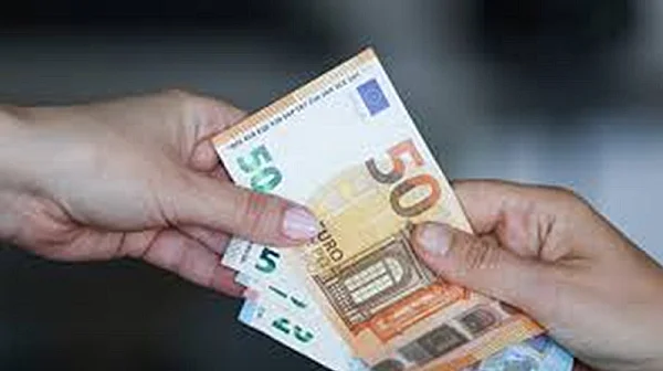 Италианските данъчни разкриха схема с инфлуенсърки – замесена е и българка