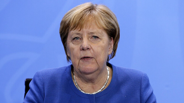 Меркел: Липсват осем милиарда евро за разработването на ваксина