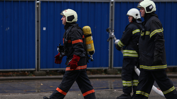 Един човек загина, а 22-ма са пострадали при пожар в болница в Германия