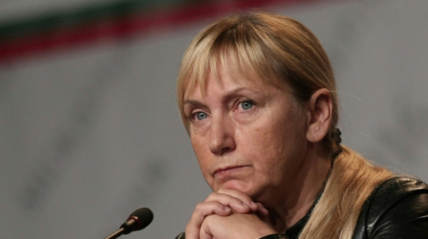 Прокуратурата иска от ЕП да свали имунитета на Елена Йончева