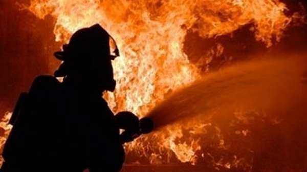 Най-малко три жертви на горските пожари в Сицилия