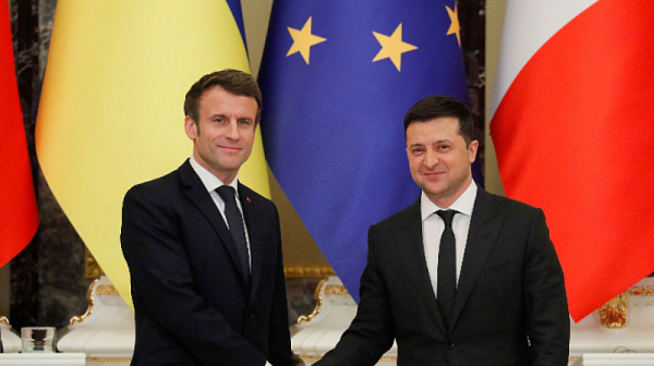 Париж попари надеждите на Зеленски: Украйна ще влезе в ЕС след 15-20 години