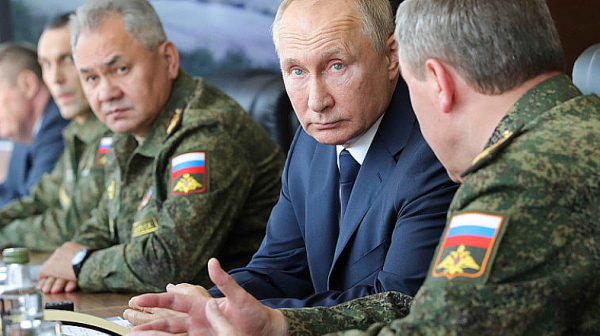 New York Times: Руските генерали обсъдиха варианти за използване на ядрени оръжия в Украйна