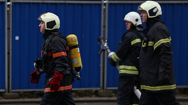 Спасителен екип на пожарната от Пловдив тръгва за Турция