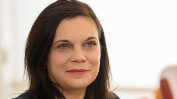 Геновева Петрова, ”Алфа Рисърч”: Дневният ред на президента е да не се крепи парламентарното управление