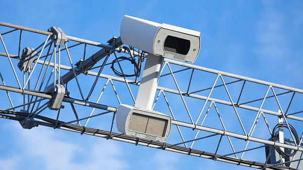 Камерите засичат, но глоби още няма. А 40% от превишилите средна скорост са чужденци