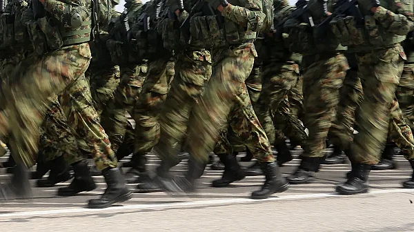 $500 и пътуване в чужбина: Как вербуват хора руските тренировъчни лагери за саботажи