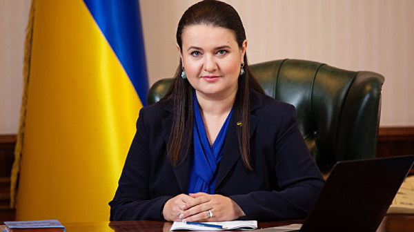 Зеленски поверява следвоенното възстановяване на бившия посланик в САЩ Оксана Маркарова