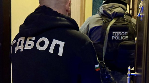 Арестуваха началника на Пето районно в София и негови колеги. Други 12 бандити задържани вчера