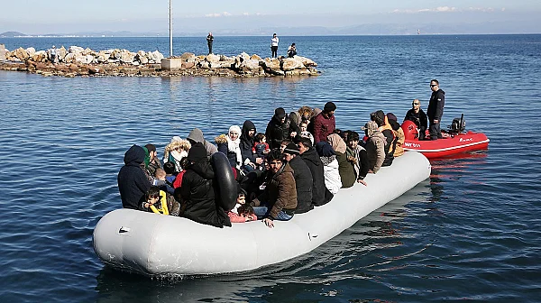 Мигрантският натиск към ЕС намалява: 20% спад на молбите за убежище през 2025