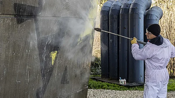 София започва мащабна акция за премахване на графити от фасади и обществени места