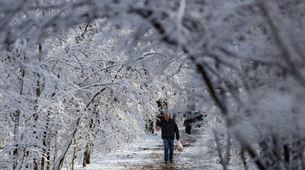 Валежите спират, температури до 8°