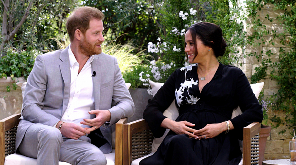 Удар по монархията е целта на интервюто на Меган и Хари, смята експерт