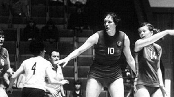 Почина Уляна Семьонова – една от най-високите и успешни баскетболистки в света