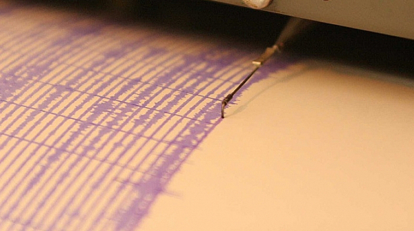 Земетресение от 6,7 по Рихтер: Япония издаде предупреждение за цунами