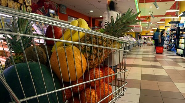 Коледна война в английските супермаркети: Зеленчуци за по 11 стотинки