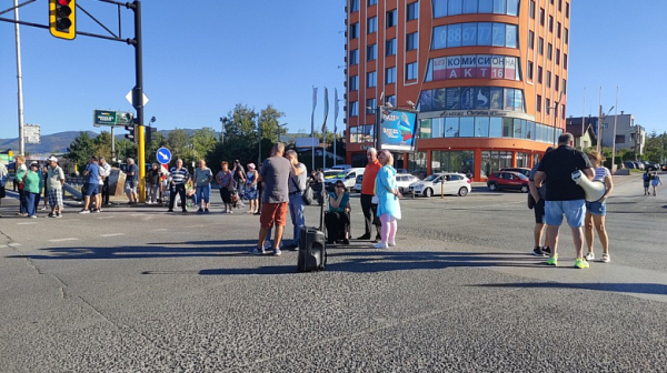 Протести блокираха „Цариградско шосе“, движението вече е възстановено