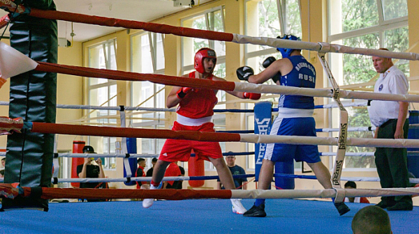 Боксьори от Румъния, Украйна и България в двубои за ”Купата на кмета”