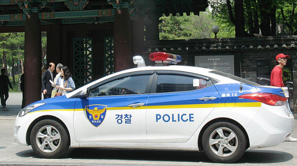 Поне 12 пострадали вследствие на нападение с автомобил и нож близо до южнокорейската столица
