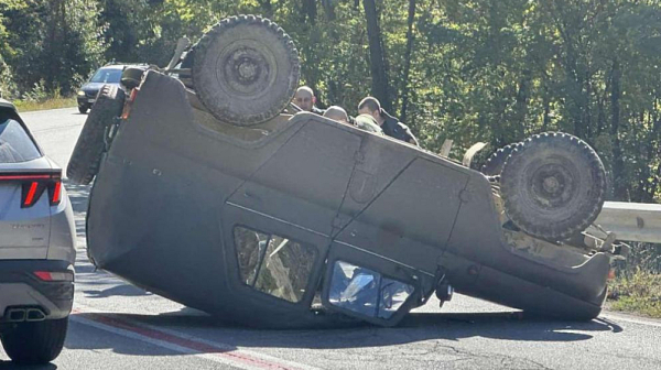 Военен джип се преобърна в Прохода на Републиката