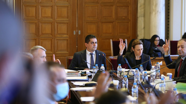 Три комисии заседават днес - за ревизия на управлението на Борисов, за ИК и за Плана за възстановяване
