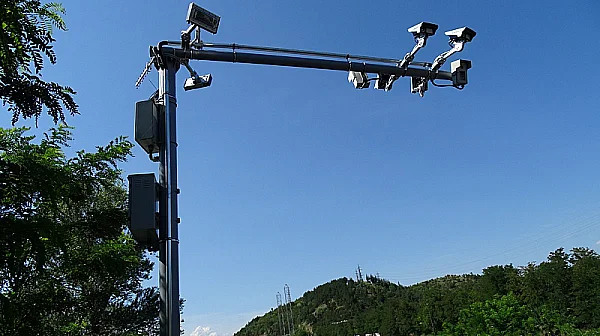 Тол системата вече помага на шофьорите с данни за трафика и времето в реално време