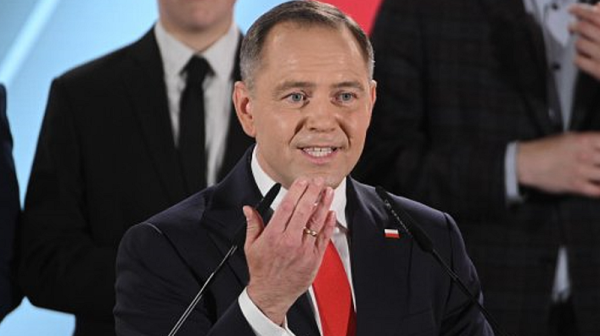 Карол Навроцки положи клетва като президент на Полша