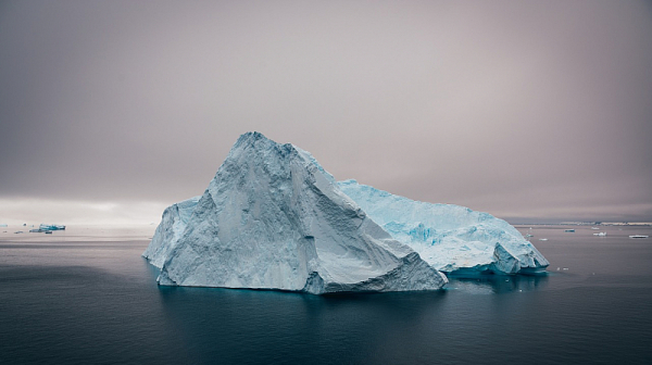 След 30 години: Най-големият айсберг в света се движи