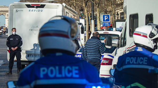 Сблъсъци в Париж между ”Конвоят на свободата” и полицията