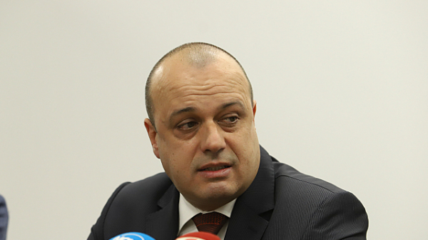 Христо Проданов: Към момента нито един хотелиер не е получил помощ за настанените бежанци