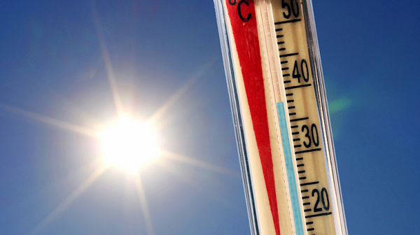 Внимание - температурите през уикенда ще скочат до 41°С